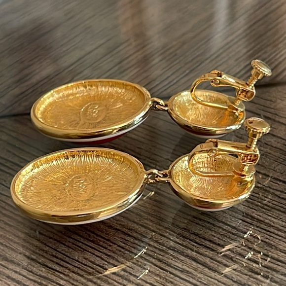 Vintage Joan Rivers Red and Ivory Drop Enamel Clip Earrings - Picture 5 of 16